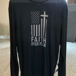 Love In Faith Women’s Long Sleeve T Shirt Size Medium